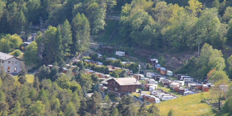 Camping Village La Grolla / 1.200 m / Challand-Saint-Anselme